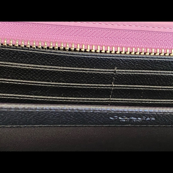 COACH GARY BASEMAN PURPLE ACCORDION WALLET - Picture 14 of 14